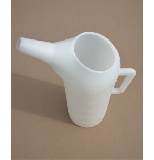 CARAFE PLASTIQUE 5 LITRES 2